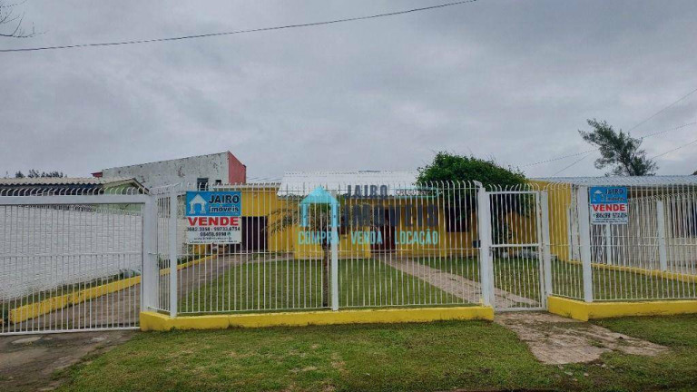 Imagem Casa com 4 Quartos à Venda, 450 m² em Centro - Balneário Pinhal Imagem Casa com 4 Quartos à Venda, 450 m² em Centro - Balneário Pinhal