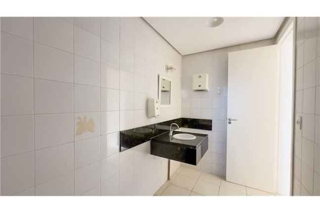 Imagem Sala Comercial à Venda,  em Moinhos De Vento - Porto Alegre