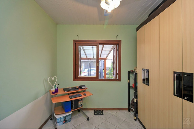 Imagem Casa com 2 Quartos à Venda, em Hípica - Porto Alegre Imagem Casa com 2 Quartos à Venda, em Hípica - Porto Alegre