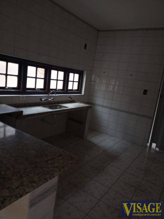 Casa com 3 Quartos à Venda,  em Jd. Do Vale - Jacareí
