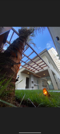 Imagem Casa com 3 Quartos à Venda, 225 m² em Goiânia Imagem Casa com 3 Quartos à Venda, 225 m² em Goiânia