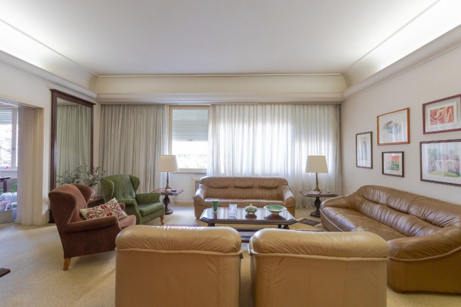 Imagem Apartamento com 3 Quartos à Venda, 231 m² em Moinhos De Vento - Porto Alegre