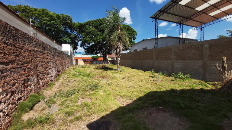 Imagem Terreno à Venda, 500 m² em Vila Carvalho - Campo Grande Imagem Terreno à Venda, 500 m² em Vila Carvalho - Campo Grande