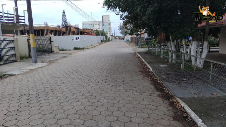 Imagem Terreno à Venda, 250 m² em Centro - Navegantes