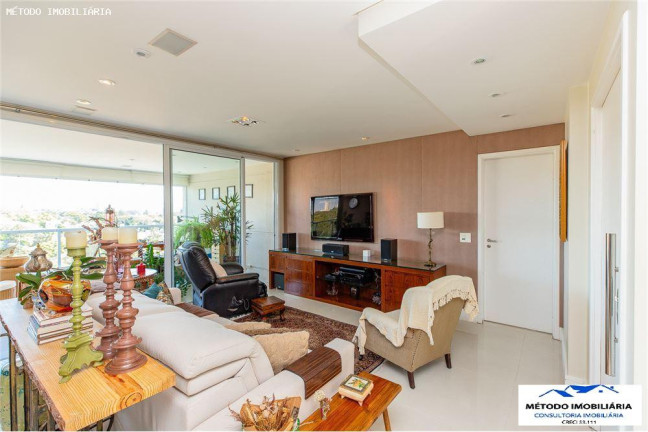 Imagem Imóvel com 3 Quartos à Venda, 180 m² em Campo Belo - São Paulo