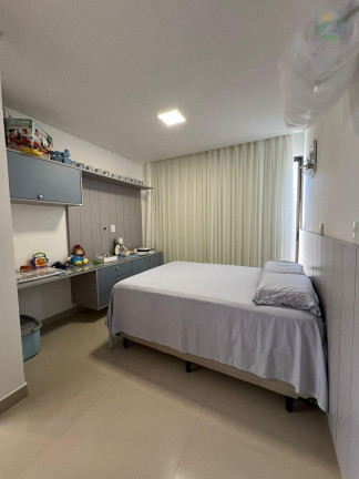 Imagem Casa com 3 Quartos à Venda, 305 m²
