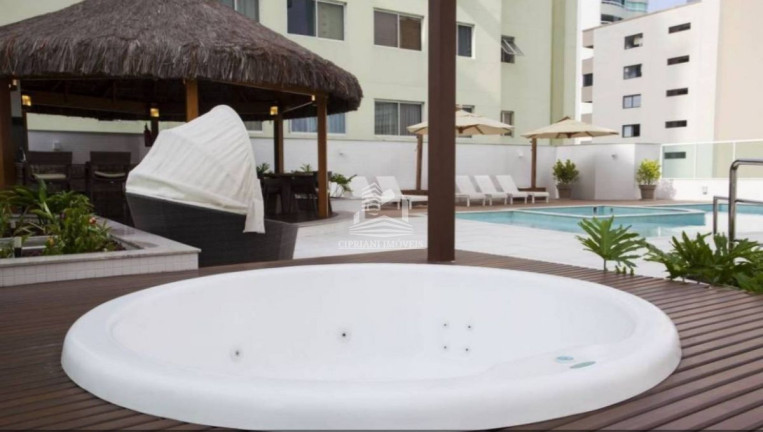 Imagem Apartamento com 3 Quartos para Alugar, 133 m² em Centro - Balneário Camboriú