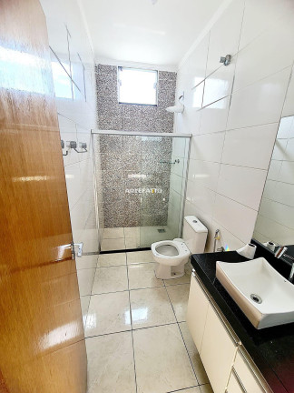Imagem Casa com 3 Quartos à Venda, 140 m²