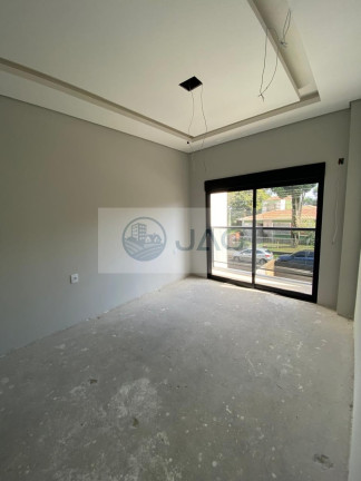 Imagem Imóvel com 3 Quartos à Venda, 145 m² em Uberaba - Curitiba Imagem Imóvel com 3 Quartos à Venda, 145 m² em Uberaba - Curitiba