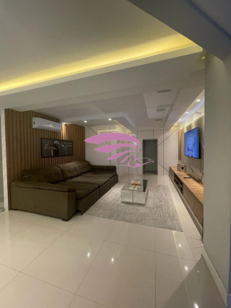 Imagem Imóvel com 4 Quartos à Venda, 210 m² em Meia Praia - Itapema Imagem Imóvel com 4 Quartos à Venda, 210 m² em Meia Praia - Itapema