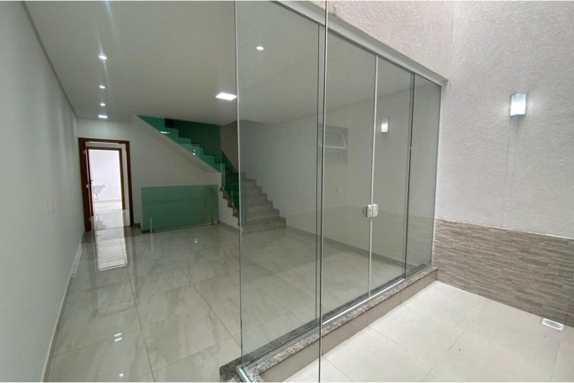 Imagem Casa com 3 Quartos à Venda, 220 m² em Vila Esperança - São Paulo Imagem Casa com 3 Quartos à Venda, 220 m² em Vila Esperança - São Paulo