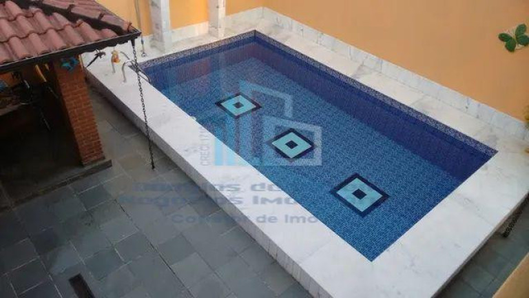 Casa com 4 Quartos à Venda, 300 m² em Canto Do Forte - Praia Grande