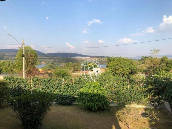 Imagem Casa com 3 Quartos à Venda, 210 m² em Usina - Atibaia