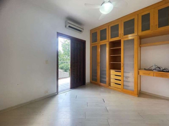 Imagem Casa com 4 Quartos à Venda, 750 m² em Pousada Dos Bandeirantes - Carapicuíba Imagem Casa com 4 Quartos à Venda, 750 m² em Pousada Dos Bandeirantes - Carapicuíba