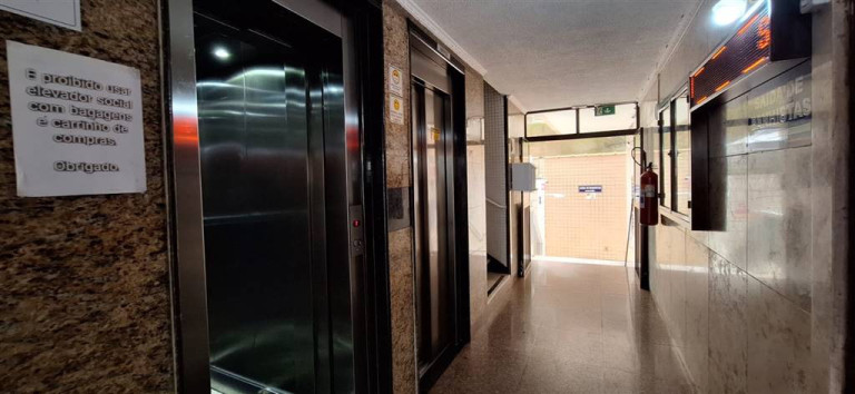 Imagem Kitnet com 1 Quarto à Venda, 33 m² em Guilhermina - Praia Grande Imagem Kitnet com 1 Quarto à Venda, 33 m² em Guilhermina - Praia Grande