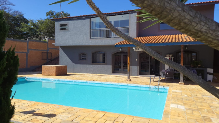 Imagem Casa com 5 Quartos à Venda, 317 m² em Jardim Estância Brasil - Atibaia Imagem Casa com 5 Quartos à Venda, 317 m² em Jardim Estância Brasil - Atibaia