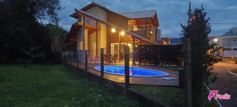 Imagem Casa com 3 Quartos à Venda, 240 m² em Vargem Grande - Florianópolis Imagem Casa com 3 Quartos à Venda, 240 m² em Vargem Grande - Florianópolis