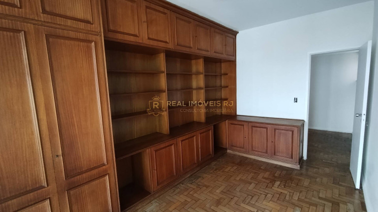 Imagem Apartamento com 4 Quartos à Venda, 160 m² em Tijuca - Rio De Janeiro Imagem Apartamento com 4 Quartos à Venda, 160 m² em Tijuca - Rio De Janeiro