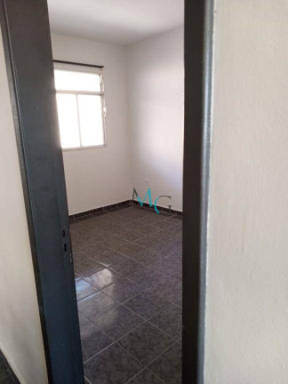 Imagem Sobrado com 2 Quartos para Alugar, 75 m² em Campo Grande - Rio De Janeiro
