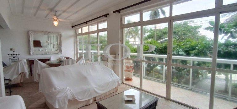 Apartamento com 4 Quartos para Alugar, 200 m² em Pitangueiras - Guarujá