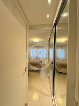 Imagem Apartamento com 4 Quartos à Venda, 131 m² em Centro - Balneário Camboriú Imagem Apartamento com 4 Quartos à Venda, 131 m² em Centro - Balneário Camboriú