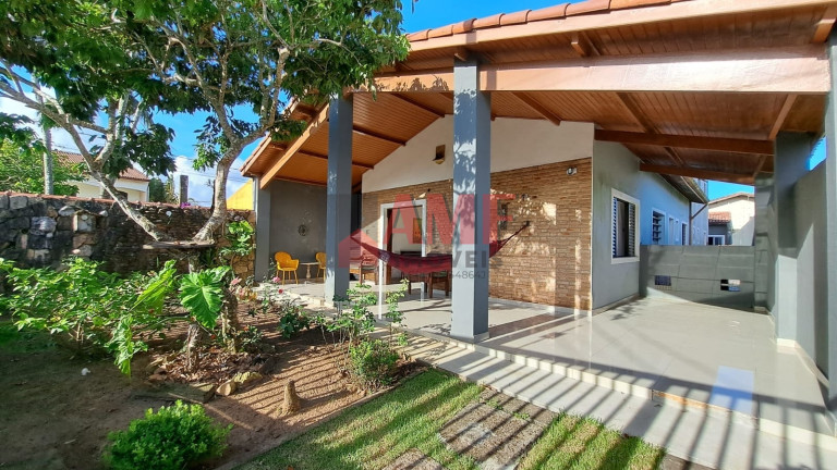 Imagem Sobrado com 6 Quartos à Venda, 326 m² em Cibratel Ii - Itanhaém Imagem Sobrado com 6 Quartos à Venda, 326 m² em Cibratel Ii - Itanhaém