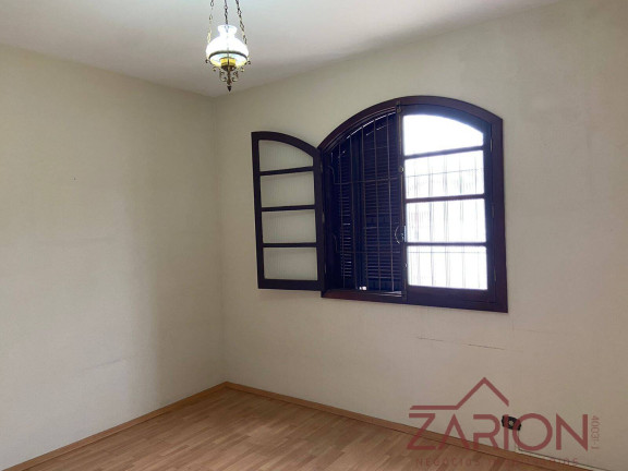 Imagem Casa com 8 Quartos à Venda, 1.000 m² em Centro - Taubaté Imagem Casa com 8 Quartos à Venda, 1.000 m² em Centro - Taubaté