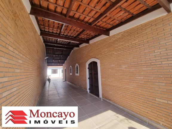 Casa com 3 Quartos à Venda, 300 m² em Centro - Caraguatatuba