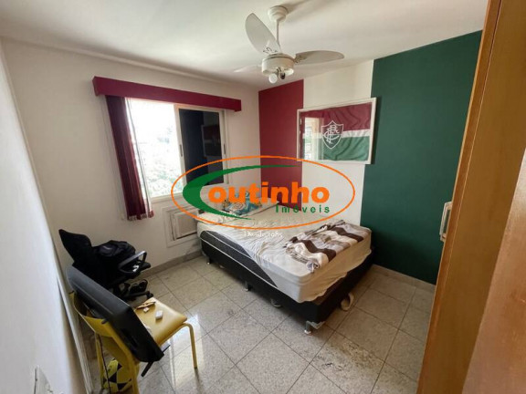 Imagem Apartamento com 5 Quartos à Venda, 230 m² em Tijuca - Rio De Janeiro Imagem Apartamento com 5 Quartos à Venda, 230 m² em Tijuca - Rio De Janeiro