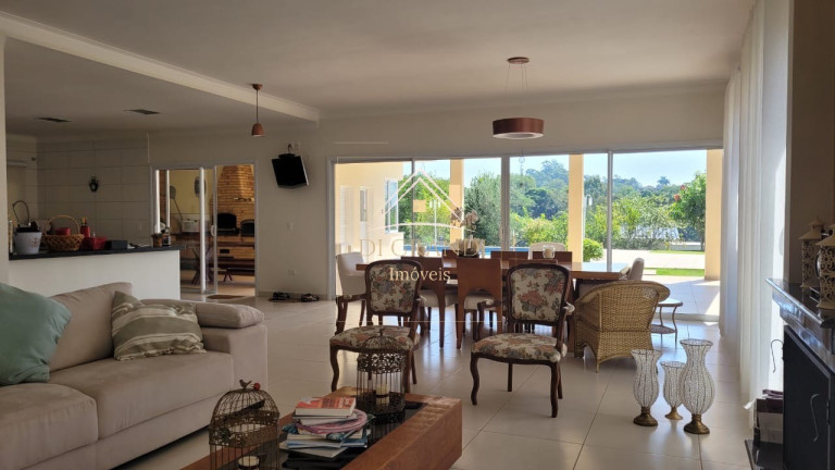 Imagem Casa com 6 Quartos à Venda, 529 m² em Alpes De Guararema - Guararema