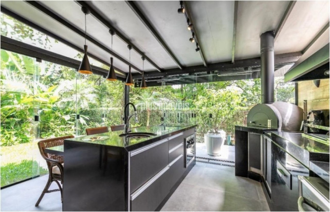 Apartamento com 3 Quartos à Venda, 223 m² em Panamby - São Paulo