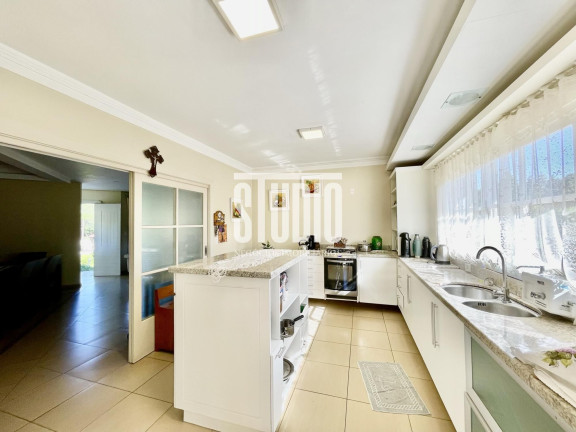 Imagem Casa com 3 Quartos à Venda, 3.000 m² em Centro - Garibaldi Imagem Casa com 3 Quartos à Venda, 3.000 m² em Centro - Garibaldi