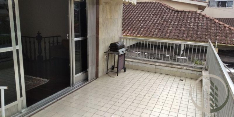 Imagem Casa com 4 Quartos à Venda, 200 m² em Boqueirão - Santos