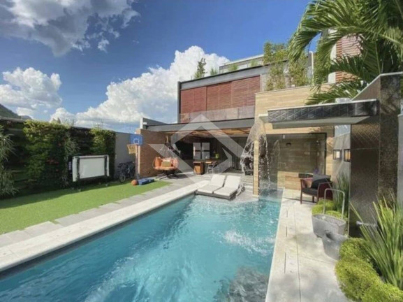 Casa com 5 Quartos à Venda, 430 m² em Barra Da Tijuca - Rio De Janeiro