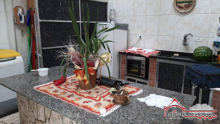 Imagem Casa com 2 Quartos à Venda, 99 m² em Centro - Jacareí