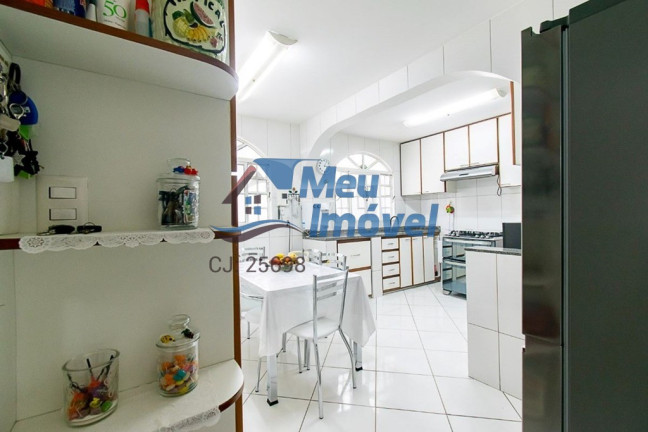 Imagem Casa com 4 Quartos à Venda, 300 m² em Guará Ii - Brasília