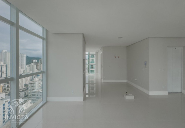 Imagem Apartamento com 4 Quartos à Venda, 146 m² em Centro - Balneário Camboriú Imagem Apartamento com 4 Quartos à Venda, 146 m² em Centro - Balneário Camboriú