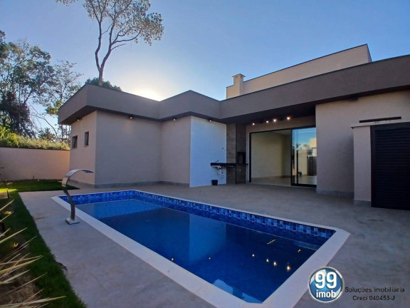 Imagem Casa com 3 Quartos à Venda, 273 m² em Ninho Verde Ii - Pardinho Imagem Casa com 3 Quartos à Venda, 273 m² em Ninho Verde Ii - Pardinho