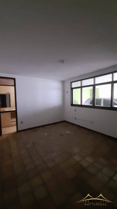 Imagem Casa com 4 Quartos à Venda, 600 m² em Candelária - Natal Imagem Casa com 4 Quartos à Venda, 600 m² em Candelária - Natal