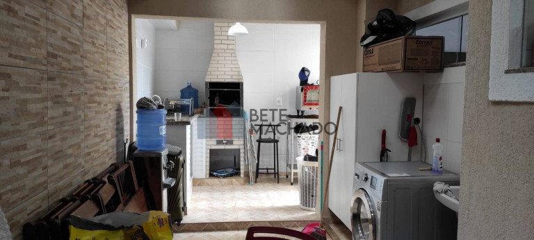 Imagem Casa com 2 Quartos à Venda, 71 m² em Granja Guarani - Teresópolis Imagem Casa com 2 Quartos à Venda, 71 m² em Granja Guarani - Teresópolis