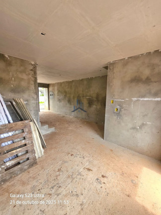Imagem Sobrado com 3 Quartos à Venda, 122 m² em Morro Do Meio - Joinville