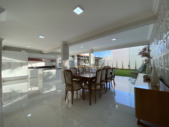 Imagem Casa com 4 Quartos à Venda, 317 m² em Copacabana - Patos De Minas Imagem Casa com 4 Quartos à Venda, 317 m² em Copacabana - Patos De Minas