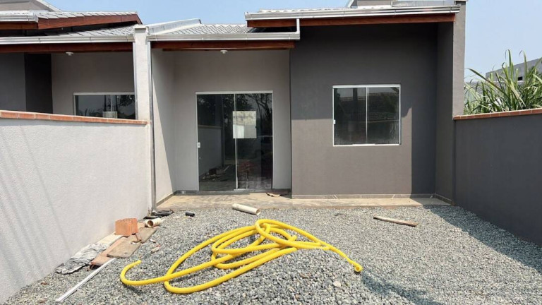 Imagem Casa com 2 Quartos à Venda, 47 m² em Centro - Balneário Barra Do Sul