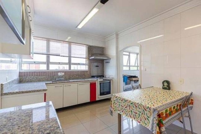 Imagem Apartamento com 4 Quartos à Venda, 140 m² em Vila Bastos - Santo André Imagem Apartamento com 4 Quartos à Venda, 140 m² em Vila Bastos - Santo André