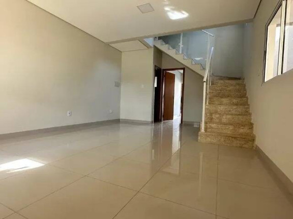 Imagem Casa com 3 Quartos à Venda, em Santa Cruz - Cuiabá Imagem Casa com 3 Quartos à Venda, em Santa Cruz - Cuiabá