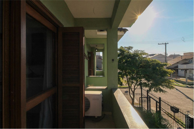 Imagem Casa com 3 Quartos à Venda,  em Hípica - Porto Alegre