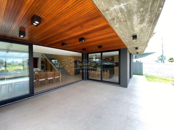 Imagem Casa com 6 Quartos à Venda, 355 m² em Condominio Celebration - Xangri-lá Imagem Casa com 6 Quartos à Venda, 355 m² em Condominio Celebration - Xangri-lá