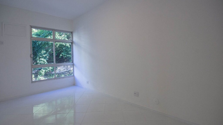 Imagem Imóvel com 3 Quartos à Venda, 119 m² em Lagoa - Rio De Janeiro Imagem Imóvel com 3 Quartos à Venda, 119 m² em Lagoa - Rio De Janeiro