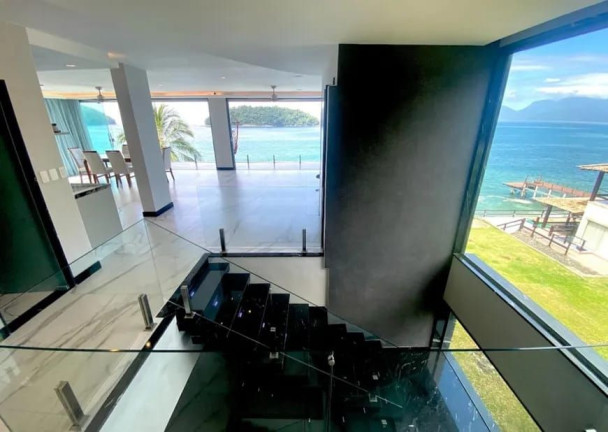 Imagem Casa com 4 Quartos à Venda, 480 m² em Conceição De Jacarei - Mangaratiba Imagem Casa com 4 Quartos à Venda, 480 m² em Conceição De Jacarei - Mangaratiba