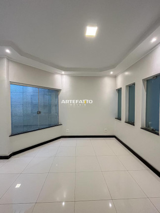 Casa com 3 Quartos à Venda, 175 m²